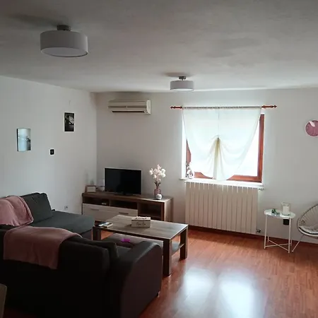 Emma * Ližnjan